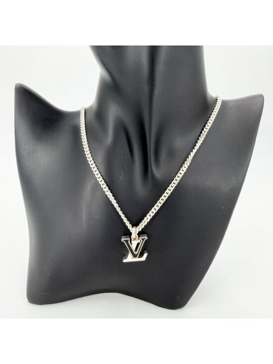 Louis Vuitton Necklace Pendant LV Spike Adjustable Star - Picture 3 of 7
